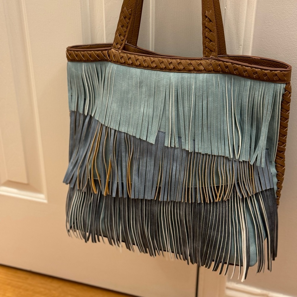 Steve Madden “Jskenzi” Blue Ombré Fringe tote